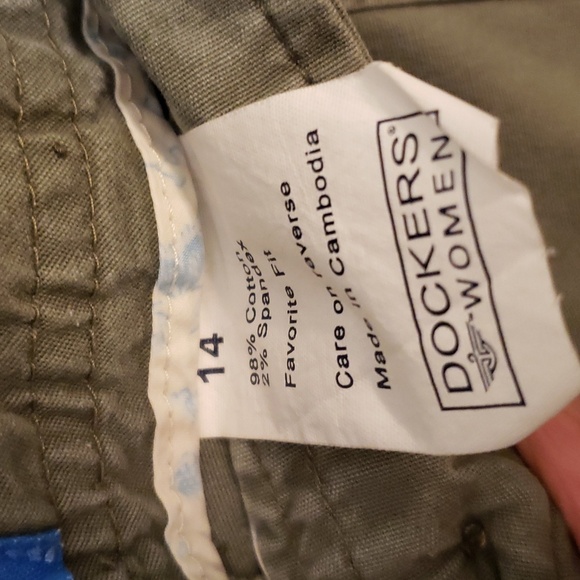 Dockers capris - Picture 5 of 5